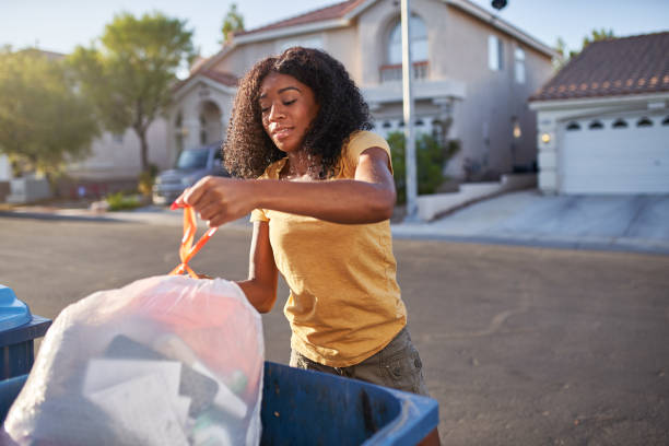 Best Construction Debris Removal  in Brookings, OR